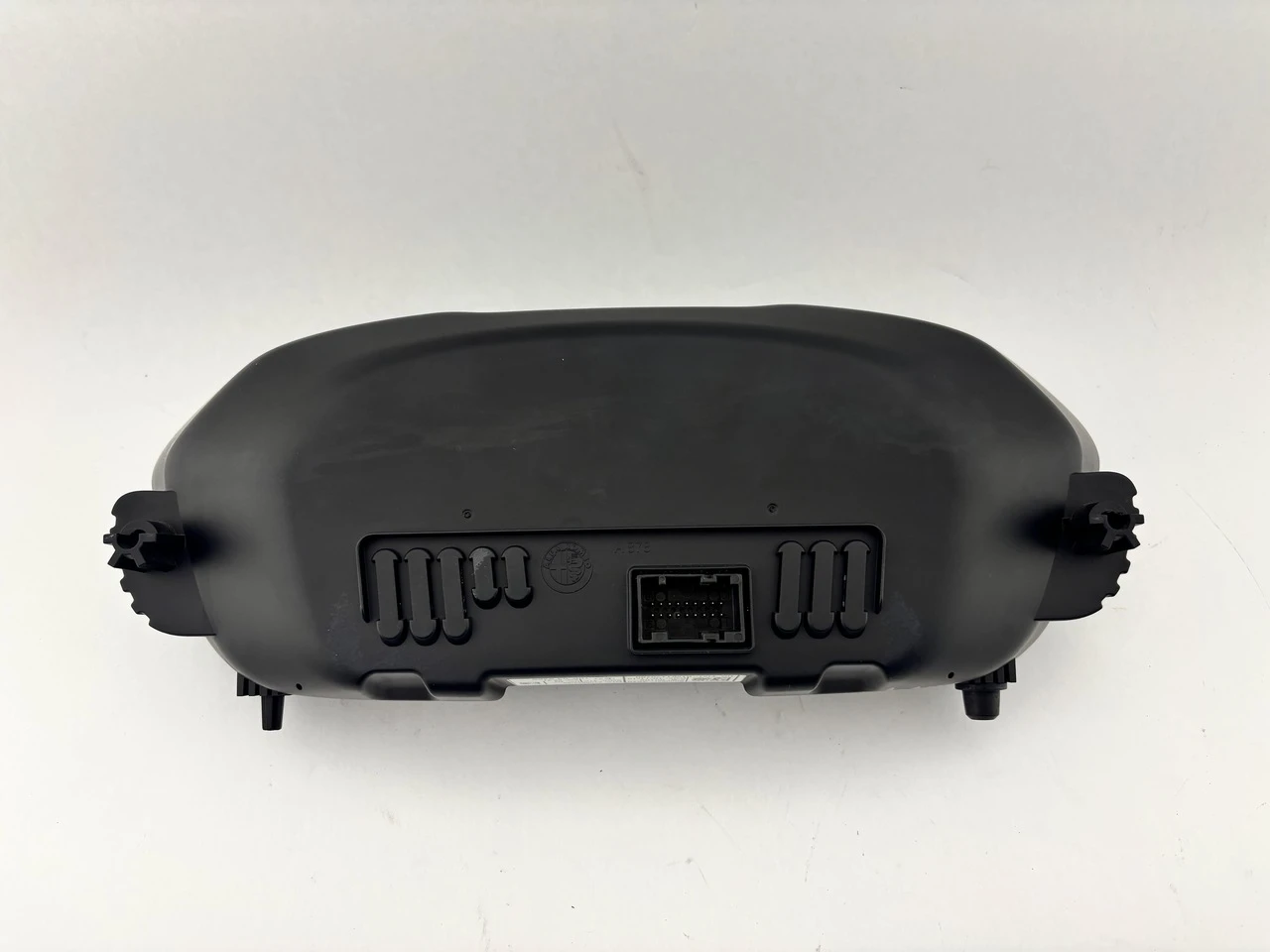 2015-2020 Alfa Romeo 4C OEM Instrument Gauge Cluster Display / 6MQ63JXWAA / AR401 - Image 5
