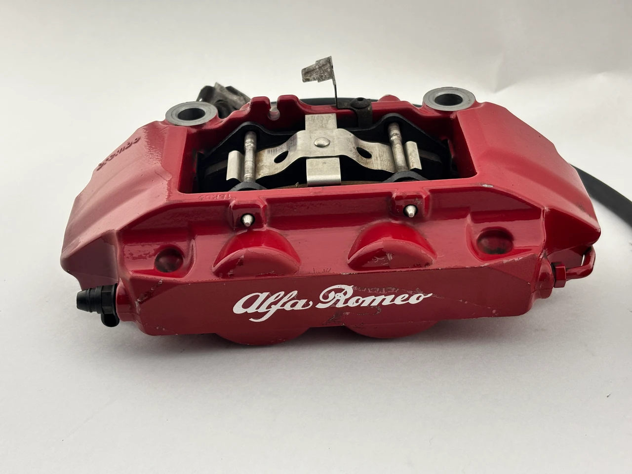 2015-2020 Alfa Romeo 4C OEM Brake Calipers / Set of 4 / Red / 43K AR401 - Image 5