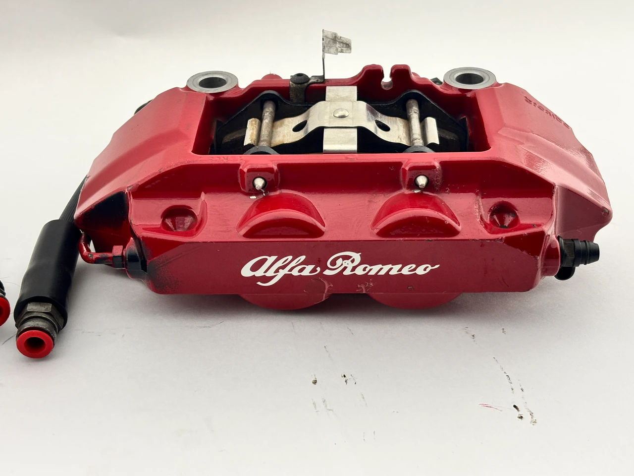 2015-2020 Alfa Romeo 4C OEM Brake Calipers / Set of 4 / Red / 43K AR401 - Image 3
