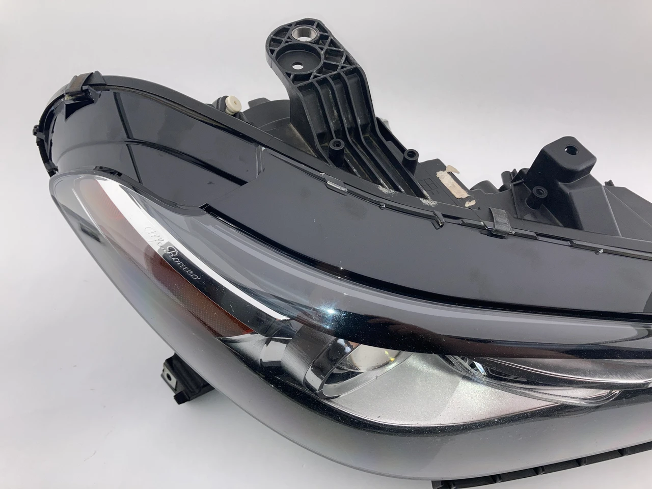 2017-2019 Alfa Romeo Giulia Passenger Xenon HID Headlight / AG005 - Image 7