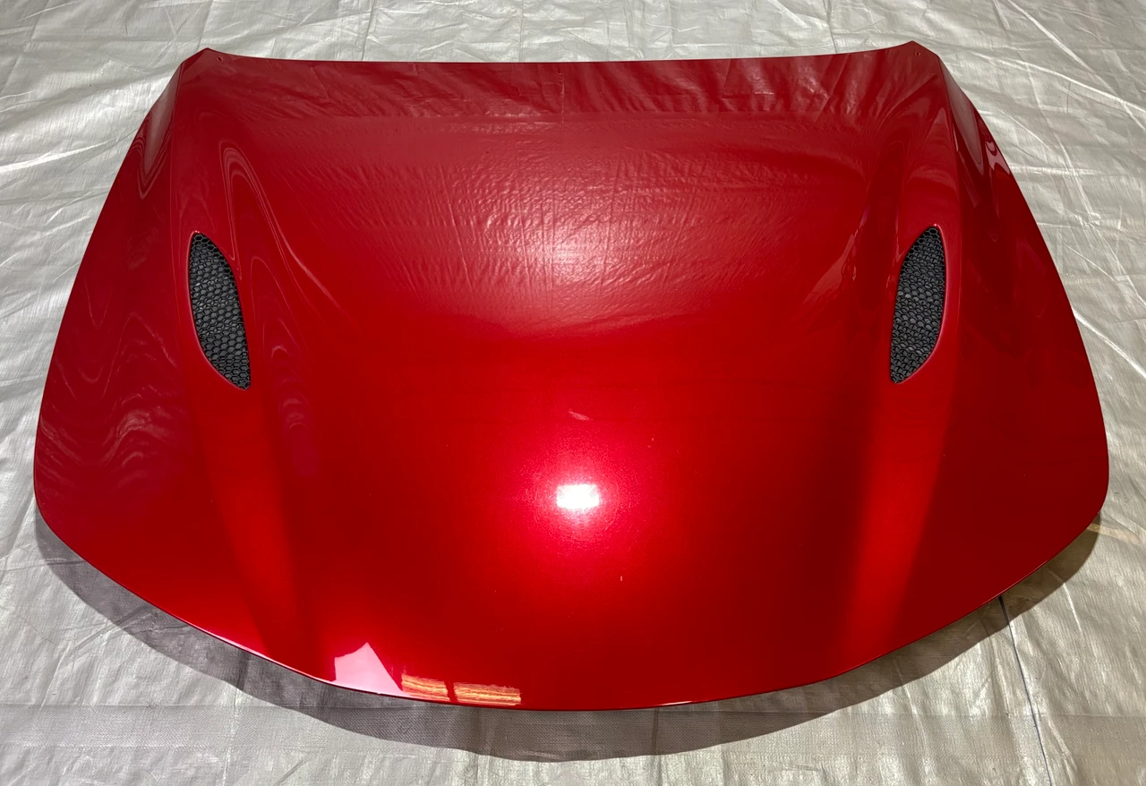 2017-2024 Alfa Romeo Giulia Quadrifoglio Carbon Fiber Hood Panel w/ Vents / Rosso Competizione AG007